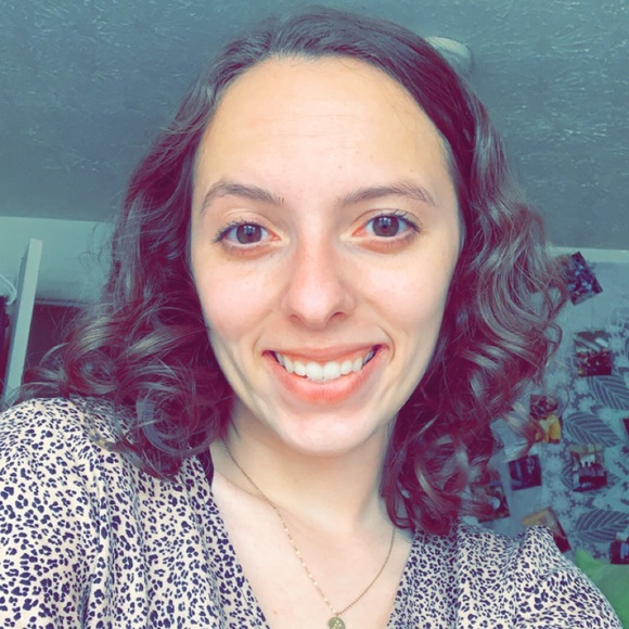 Meet your Posher, Bayli - Picture 1 of 2